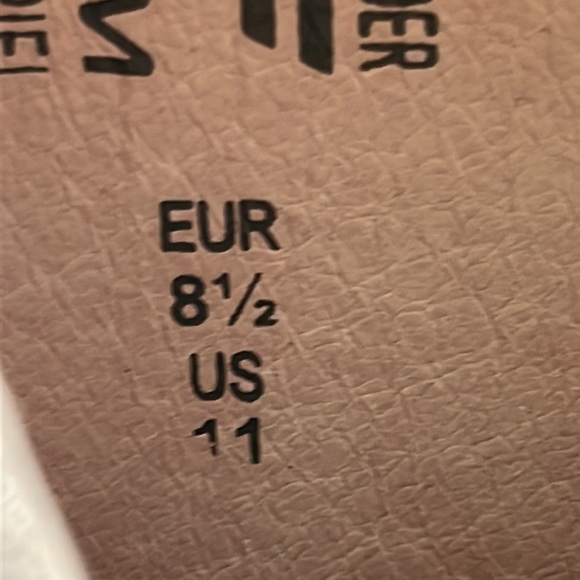 MEPHISTO RUNOFF AIRJET SYSTEM ladies light gray/metallic sneakers size 11 - Picture 12 of 12